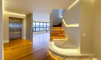 Imagem 4: Apartamento Cobertura Triplex, com 4 quartos, 548 m² privativos, 4 vagas de garagem, no Ca