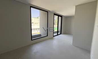 Imagem 7: Casa alto padrão com 3 suítes, 287m²privativos, 4 vagas de garagem, no Barigui, Curitiba