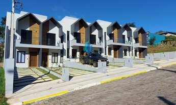 Imagem: Sobrado Novo, 2 dormitórios na Rua Amábile