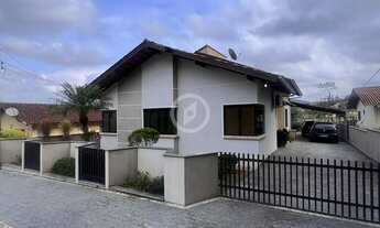 Imagem: Casa à venda no bairro Avaí - Guaramirim/SC