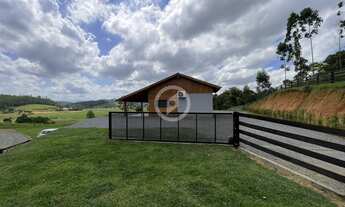 Imagem: Linda chácara com lagoa