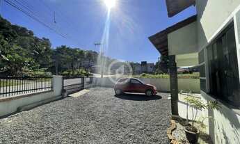 Imagem 6: Casa de Alvenaria com ampla área de festas e piscina