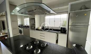 Imagem 2: Casa com suíte + 2 quartos e piscina