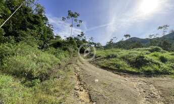 Imagem 4: Chácara com frente para cachoeira