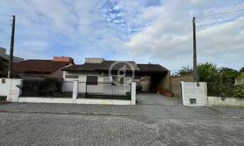 Imagem: Casa à venda no bairro Escolinha - Guaramirim/SC