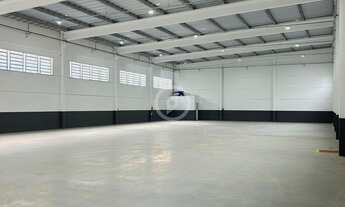 Imagem 2: Galpão Industrial Comercial com 749m²