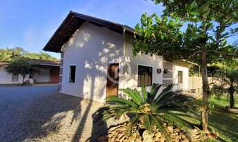 Imagem 4: Casa de Alvenaria com piscina