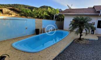 Imagem 3: Casa de Alvenaria com piscina
