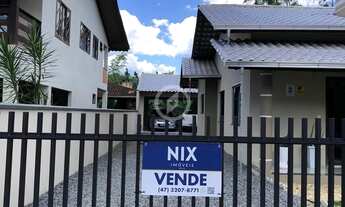 Imagem 7: Casa de Alvenaria no centro de Guaramirim