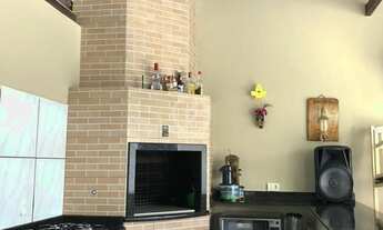 Imagem 2: Casa de Alvenaria no centro de Guaramirim