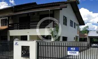 Imagem 6: Casa de Alvenaria no centro de Guaramirim