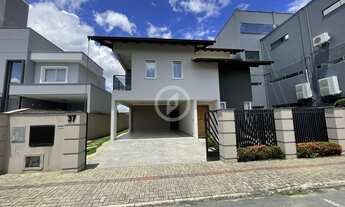 Imagem: Casa à venda no bairro Centro - Guaramirim/SC