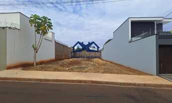 Imagem: Terreno à venda no bairro Santa Maria