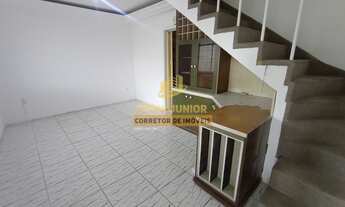 Imagem: Sobrado com 3 dormitórios e 2 vagas/ Cidade