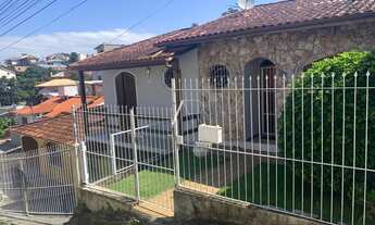 Imagem: Excelente casa em Coqueiros com Churrasqueira