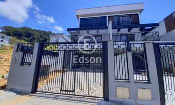 Imagem: Sobrado à venda no bairro São Sebastião