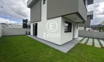 Imagem 2: Sobrado à venda no bairro Bela Vista - Palhoça/SC