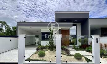 Imagem: Casa Unifamiliar, 3 dormitórios, 1 suítes