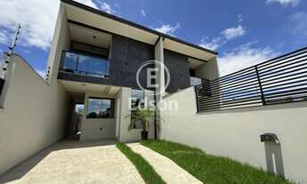 Imagem: Sobrado à venda no bairro Forquilhas