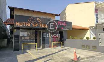 Imagem: Casa com 2 salas comerciais