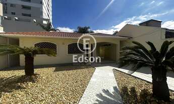 Imagem: Casa à venda no bairro Centro - Palhoça/SC