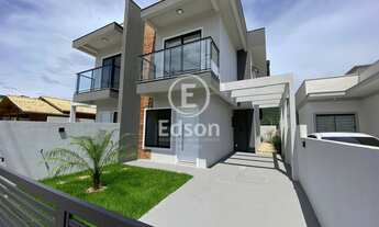 Imagem: Sobrado à venda no bairro Forquilhas