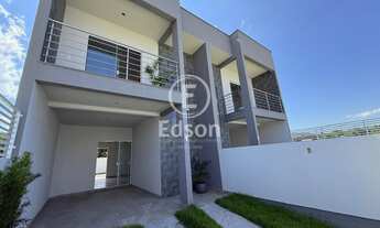 Imagem: Sobrado à venda no bairro Forquilhas