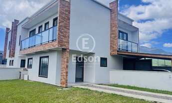 Imagem: Sobrado à venda no bairro Guarda do Cubatão