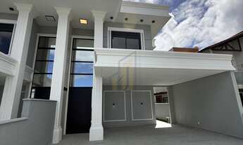 Imagem 3: Excelente casa estilo Neoclássico na Praia dos Ingleses!