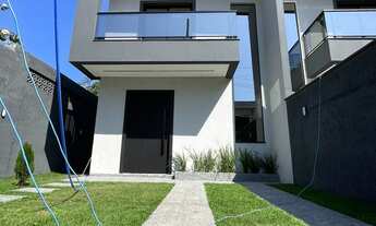 Imagem: Casa à venda no bairro Ingleses do Rio