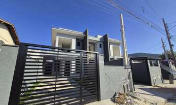 Imagem: Casa Duplex à Venda no Bairro Ingleses