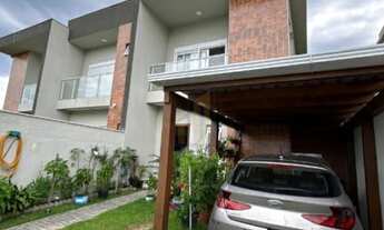 Imagem 2: Casa Duplex à Venda na Praia dos Ingleses, Florianópolis/SC