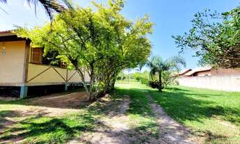 Imagem 2: Casa com amplo terreno e área verde à venda no Bairro Rio Vermelho