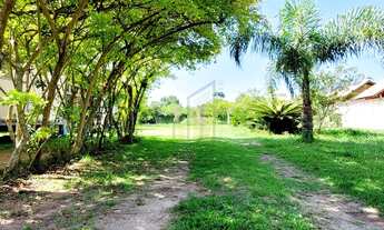 Imagem 3: Casa com amplo terreno e área verde à venda no Bairro Rio Vermelho