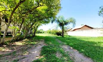 Imagem 4: Casa com amplo terreno e área verde à venda no Bairro Rio Vermelho