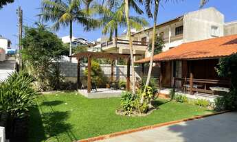 Imagem: Casa à venda no bairro Ingleses do Rio