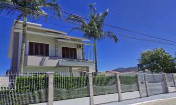 Imagem: Casa Duplex à Venda no Bairro Ingleses