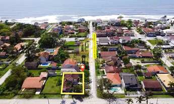 Imagem: Sobrado de Esquina à 200mts do Mar em Região