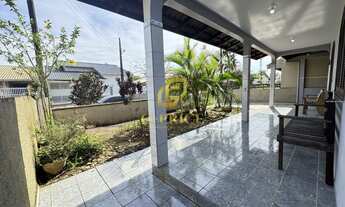 Imagem 4: Excelente Casa com 2 Quartos sendo 1 Suíte apenas 150 mts do Mar