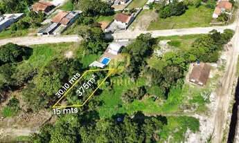 Imagem 2: Excelente Terreno Inteiro em Região tranquila Apenas 450 mts do Mar