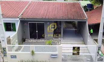 Imagem 2: Linda Casa com Piscina e Face Leste apenas 250 mts do Mar