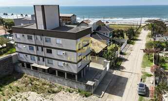 Imagem 2: Lindíssimo Apto Novo com Sacada com Vista para o Mar na Quadra do Mar em Região Nobre