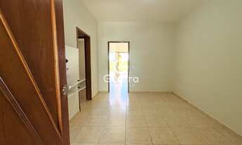 Imagem 3: Casa com 2 quartos para alugar no Cidade Alta - Maringá/PR