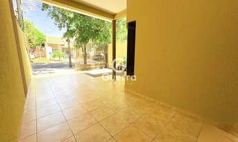 Imagem 2: Casa com 2 quartos para alugar no Cidade Alta - Maringá/PR