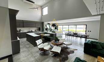 Imagem: Sobrado Alto Padrão a Poucos Metros do