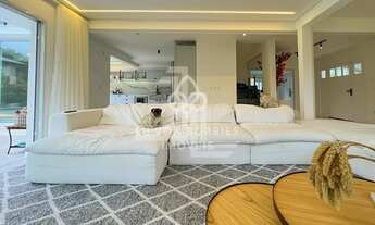 Imagem 4: Casa à venda no bairro Jurerê Internacional - Florianópolis/SC