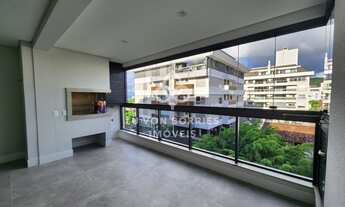 Imagem: Lindo 3 suítes na quadra do mar!