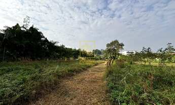 Imagem: Terreno amplo localizado no bairro Pomeranos