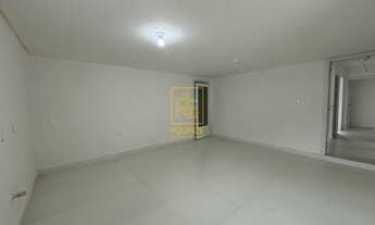 Imagem 3: Casa com piscina em Rodeio