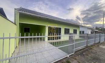 Imagem: Casa espaçosa no bairro Pomeranos, em Timbó